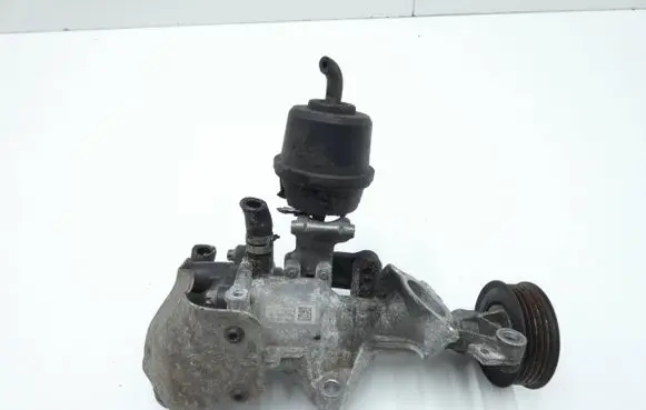 Mercedes-Benz CLA C117 X117 W117 Water pump A2702000007