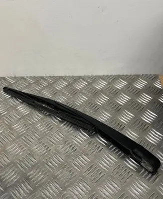 Peugeot 207 Rear wiper blade arm