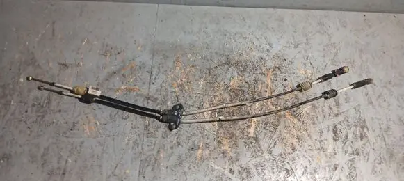 Volvo V50 Gear shift cable linkage 8653913