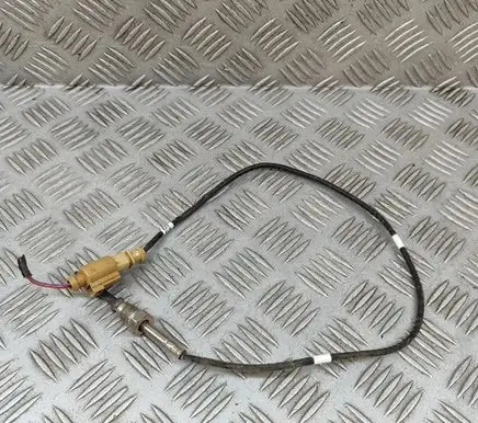 Audi Q3 F3 Oil temperature sensor 05L906088AK