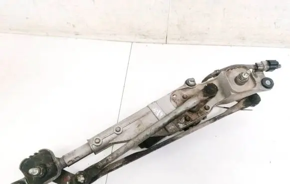 Subaru B9 Tribeca Front wiper linkage and motor