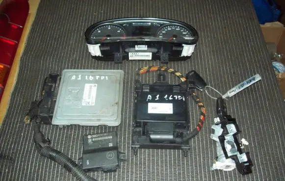 Engine ECU kit and lock set