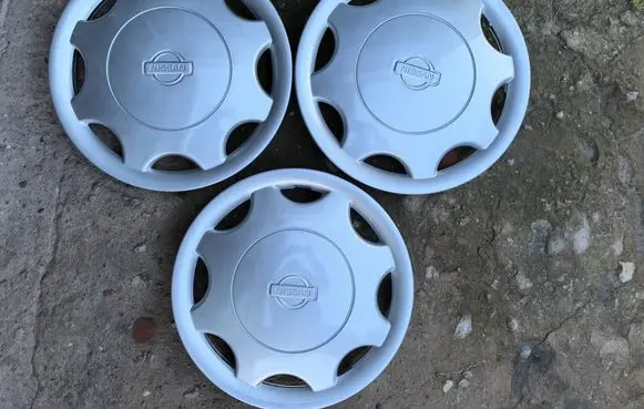 Nissan Micra R14 wheel hub/cap/trim ART.206