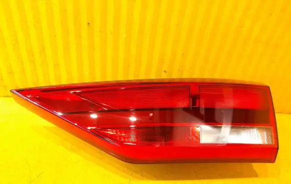 Audi Q3 F3 Rear/tail lights 83A945076