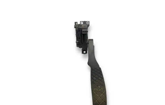 Volkswagen Touareg I Accelerator throttle pedal 7L6723507A 6PV00777026
