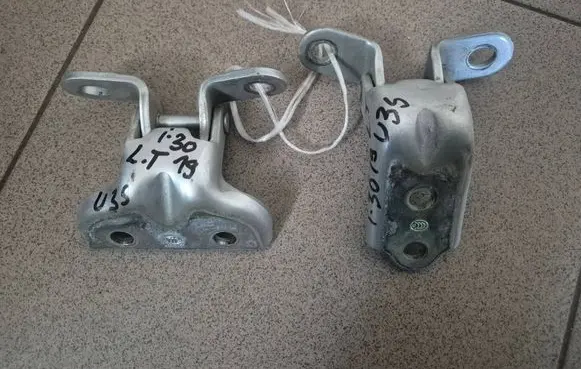 Hyundai i30 Rear door hinge set 