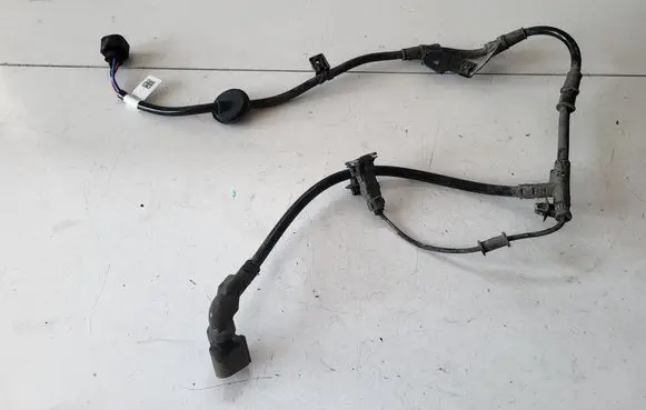 Hyundai Kona I Rear ABS sensor wiring 59795K4000