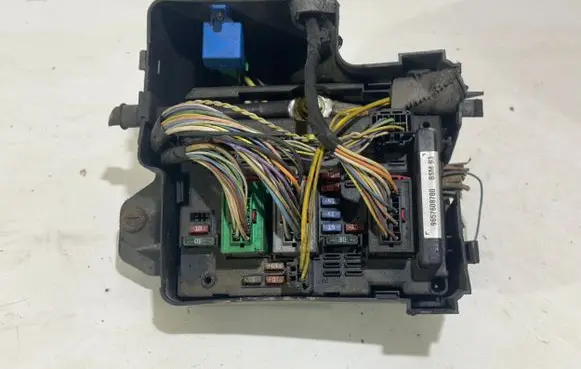 Citroen C8 Fuse module 9657608780 BSMB3