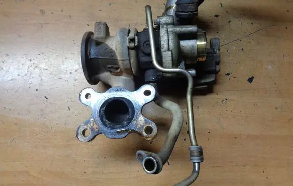Volkswagen Golf VII Turbo 04E145713B