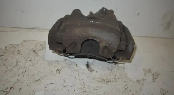 Peugeot 508 Front brake caliper