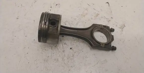 BMW 3 E30 Piston with connecting rod 94St74 84V143