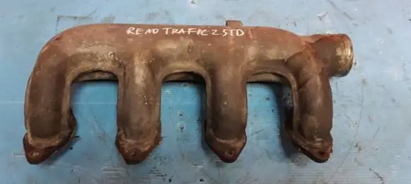 Renault Trafic I Intake manifold