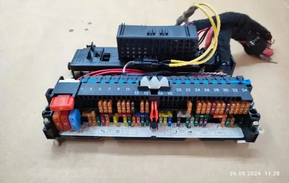 BMW X3 E83 Fuse module