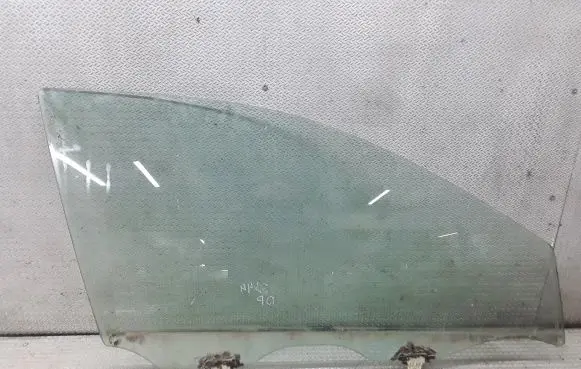 Nissan Murano Z50 Front door window glass four-door