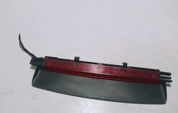 Audi A6 S6 C6 4F Third/center stoplight 4F5945097