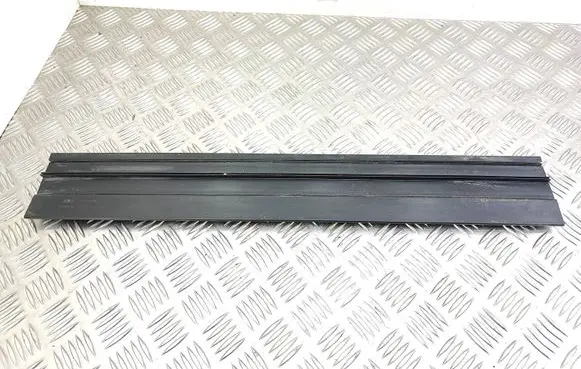Radiator trim