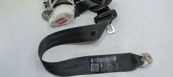 Volkswagen PASSAT B7 Front seatbelt 3C1857705P