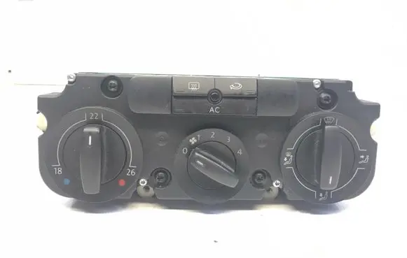 Volkswagen Touran I Climate control unit B662