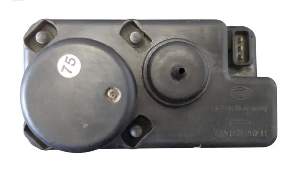 Volkswagen PASSAT B2 Central locking vacuum pump 443862257B