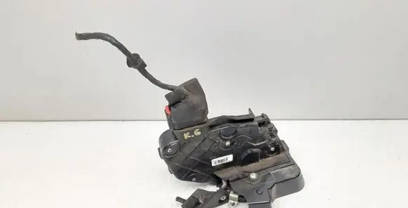 Volvo V50 Rear door lock 30753668