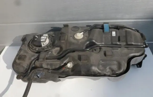 Hyundai Kona I Fuel tank 