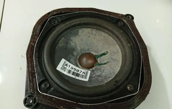 Mazda 6 Front door speaker GM1B6696Y