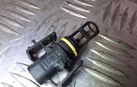 Mercedes-Benz Sprinter W906 Intake air temperature sensor A6511530028