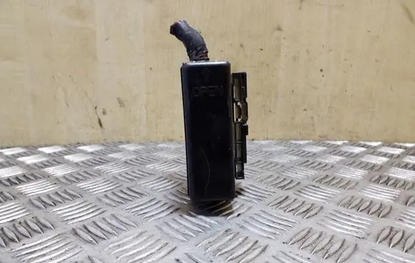 Subaru Outback Fuse module