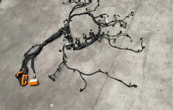 Volvo XC40 Engine installation wiring loom 32302859