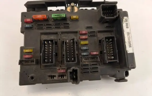 Peugeot 307 Comfort/convenience module 9646405280 21644717