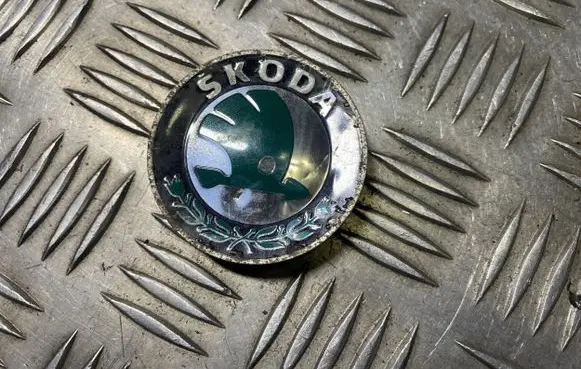 Skoda Fabia Mk1 (6Y) Original wheel cap 6U0601151L