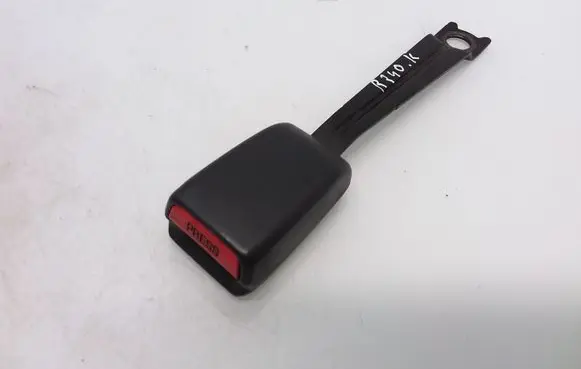 Toyota Avensis Verso Front seatbelt buckle 197949
