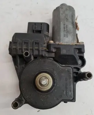 Audi A6 S6 C5 4B Wiper motor 0130821774