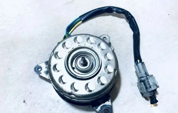 Mazda 6 Radiator cooling fan shroud a930000