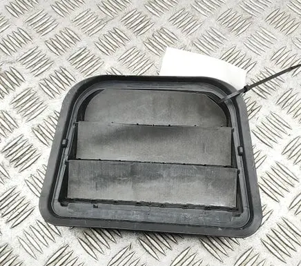 Volvo V60 Quarter panel pressure vent 31369380