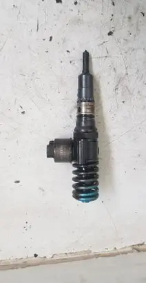 Fuel injector