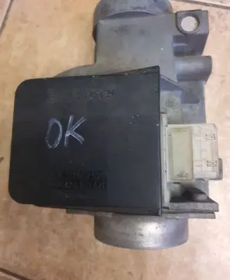 Audi A6 S6 C4 4A Mass air flow meter 4A0133471 0281002074