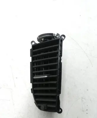 Hyundai Santa Fe Dash center air vent grill 974102B900