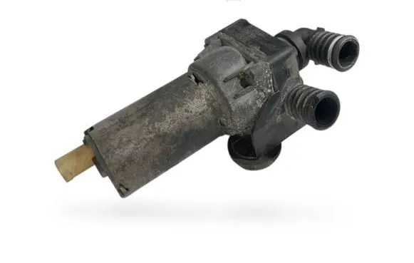 BMW 3 E90 E91 Coolant heater control valve 8369806 64118369806 0392020068