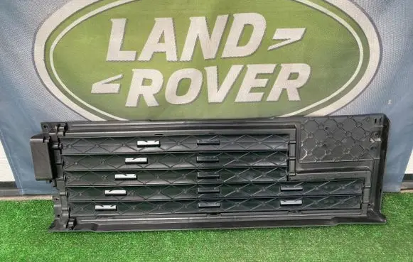 Land Rover Defender Intercooler air guide/duct channel L8B28475