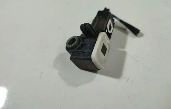 Ford Focus Airbag deployment crash/impact sensor AM5T14B342AA