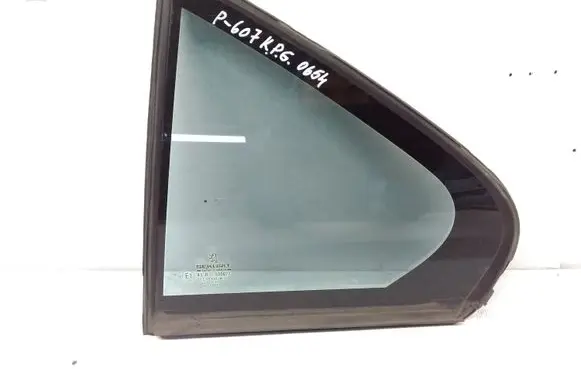 Peugeot 607 Rear side window
