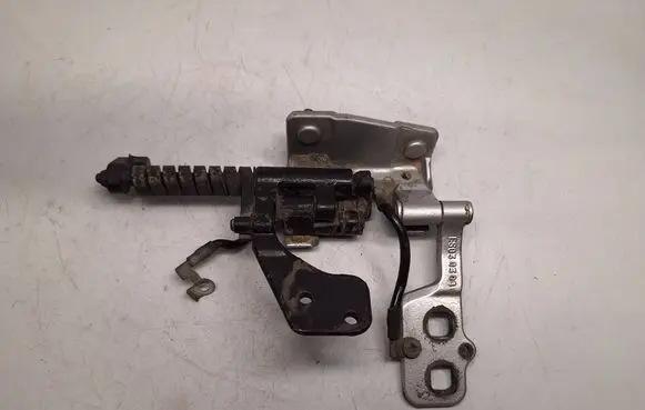 BMW 3 E46 Tailgate/trunk/boot hinge 8215532 41628232872