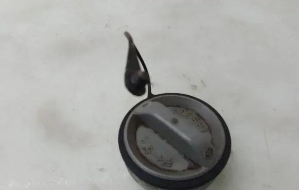 Toyota Corolla Verso E121 Fuel tank filler cap