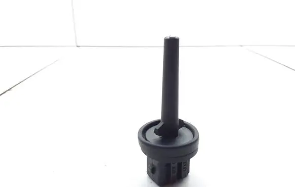 Volkswagen PASSAT B5 Oil temperature sensor 740220173F 4A0820539