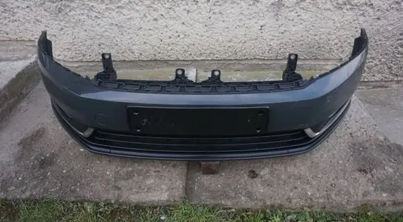 Volkswagen PASSAT B7 Front bumper