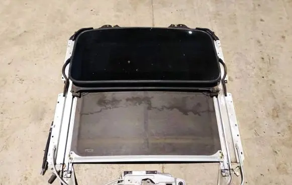 Honda Civic Sunroof set 43R00150