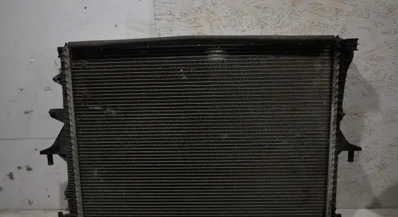 Coolant radiator