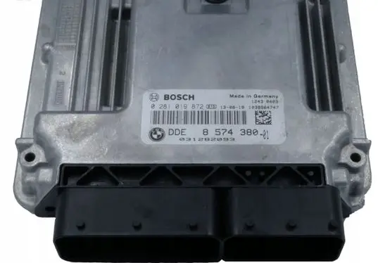 BMW 5 F10 F11 Engine control unit/module 8574380