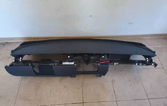 Tesla Model Y Dashboard 176635800A 107782300G GTXGA1IPC3
